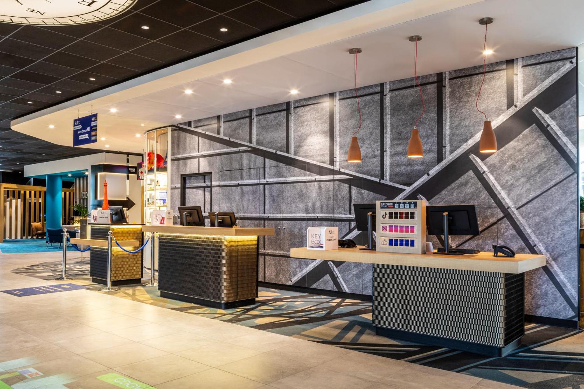Hotel Ibis Paris Cdg Airport Le Mesnil-Amelot Exterior foto